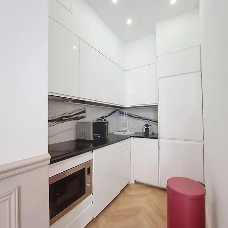 Apartman Nestor&jeeves - Rose - - Near *